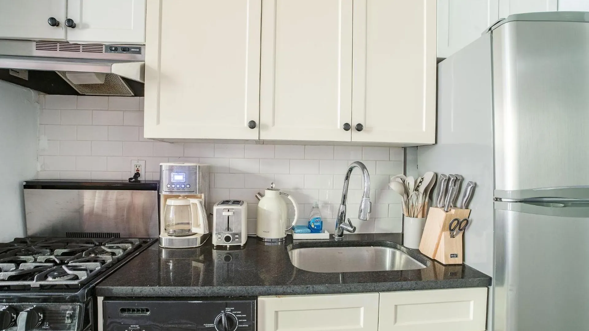 Amazing 2Bedroom 1Bath Apartment On Barrow Street New York