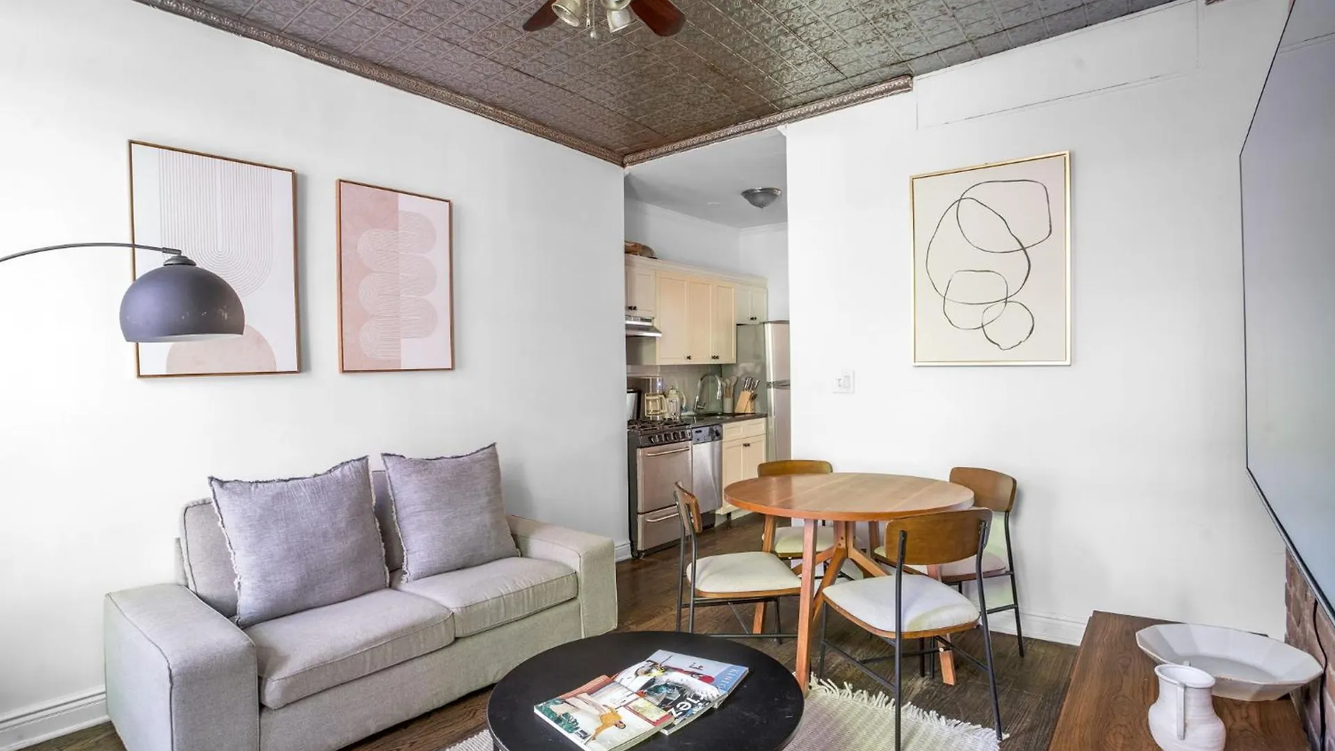 Amazing 2Bedroom 1Bath Apartment On Barrow Street New York